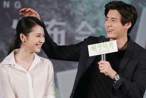 张慧雯李易峰花絮,幕后浪漫瞬间大揭秘